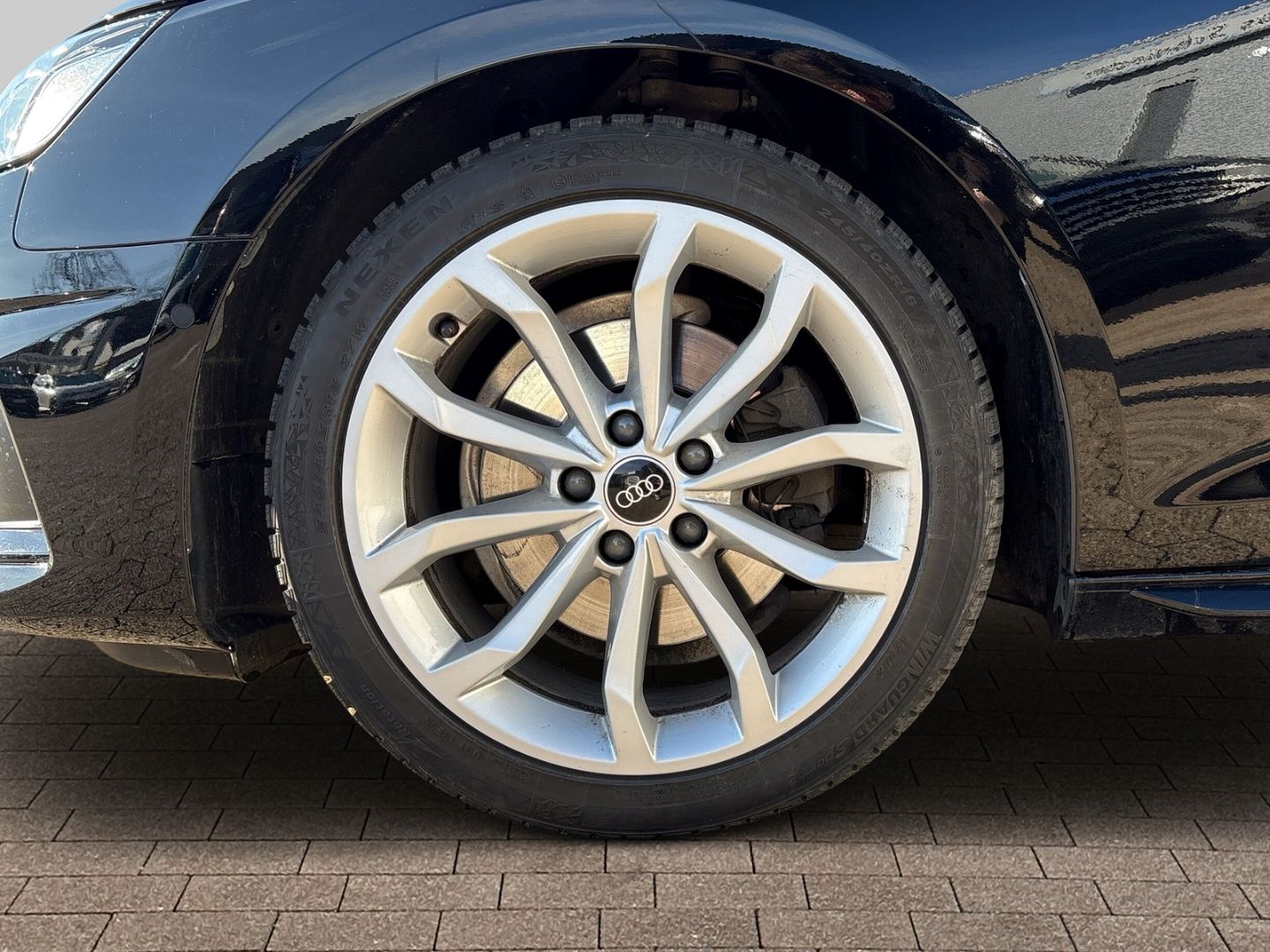 Fahrzeugabbildung Audi A4 Avant 30 TDI Navi SHZ 18 Zoll CarPlay ACC