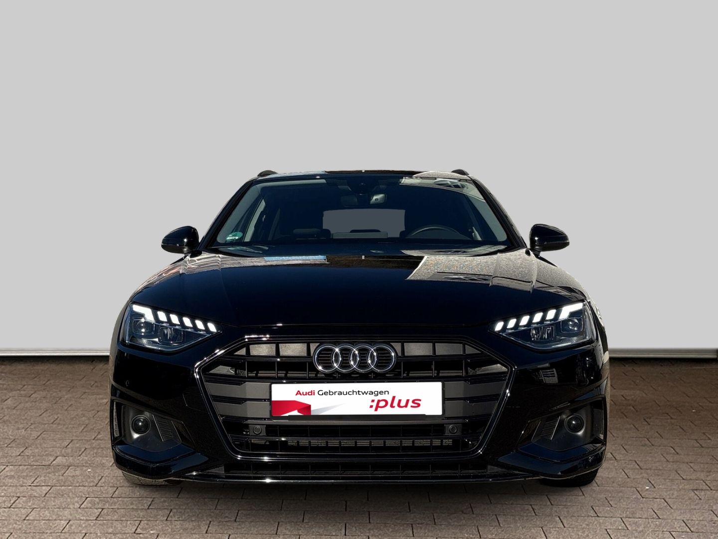 Fahrzeugabbildung Audi A4 Avant 30 TDI Navi SHZ 18 Zoll CarPlay ACC