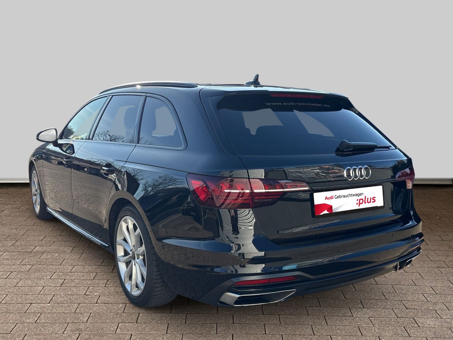 Fahrzeugabbildung Audi A4 Avant 30 TDI Navi SHZ 18 Zoll CarPlay ACC