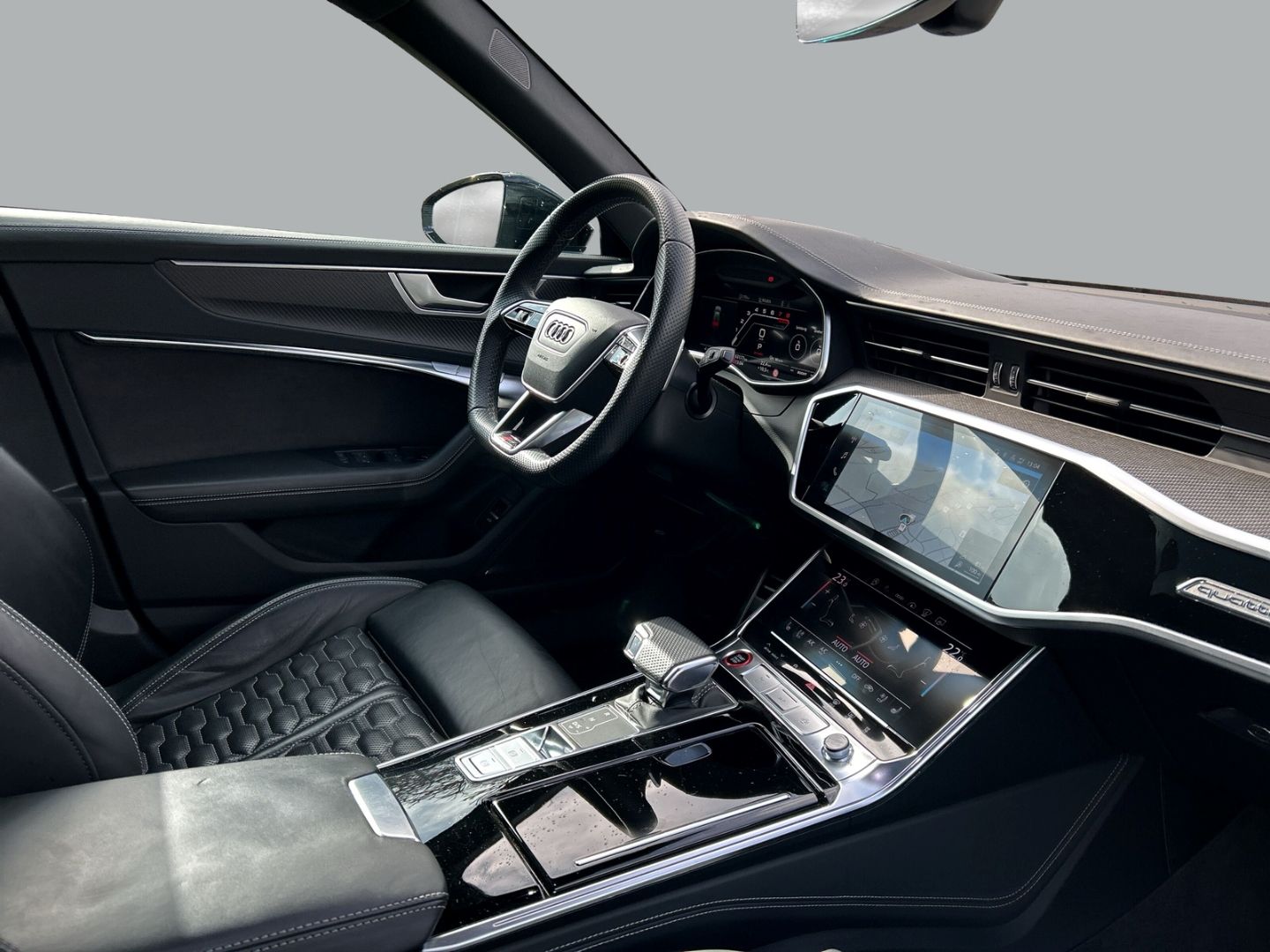 Fahrzeug 19 Fahrzeugabbildung Audi RS6 MATRIX+B&O+PANO+280 km/h +HUD+AHK+360+KAMERA