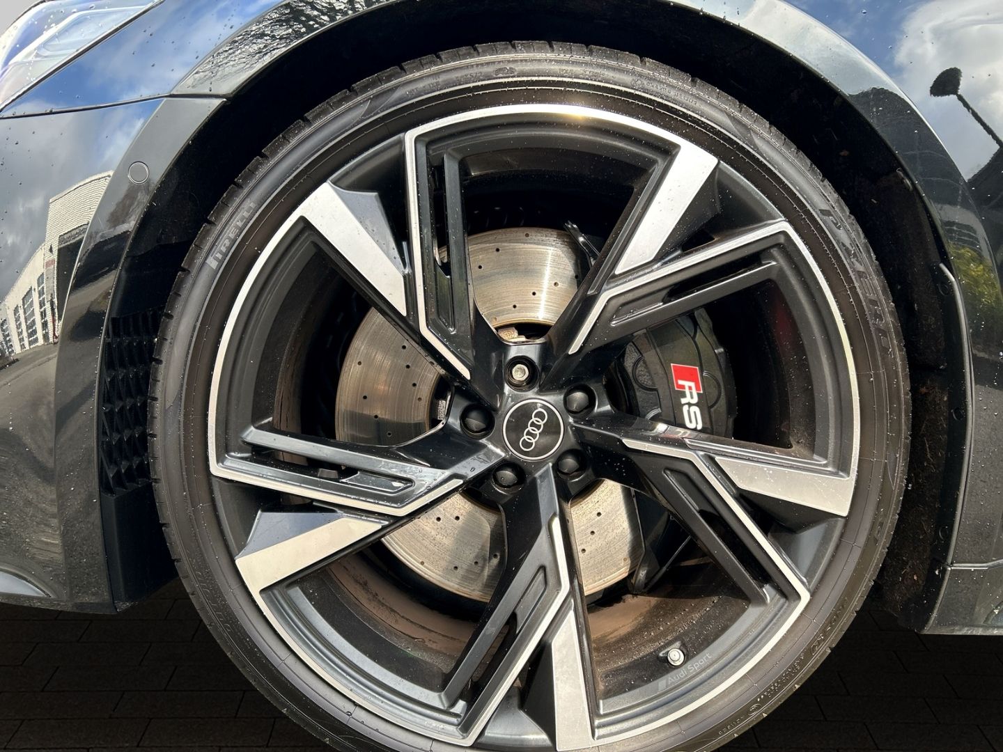 Fahrzeug 21 Fahrzeugabbildung Audi RS6 MATRIX+B&O+PANO+280 km/h +HUD+AHK+360+KAMERA