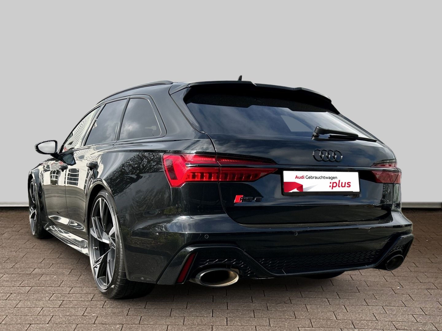Fahrzeug 7 Fahrzeugabbildung Audi RS6 MATRIX+B&O+PANO+280 km/h +HUD+AHK+360+KAMERA