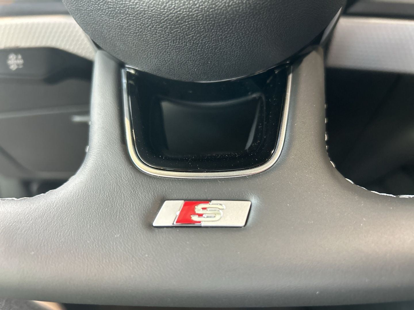 Fahrzeug 22 Fahrzeugabbildung Audi A1 SPORTB LED+LEDER+VIRTUAL+CARPLAY+SOUNDSYSTEM