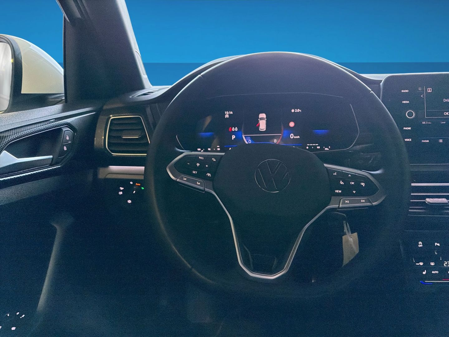 Fahrzeugabbildung Volkswagen T-Cross 1.5 TSI R-Line Rear View AHK Clima