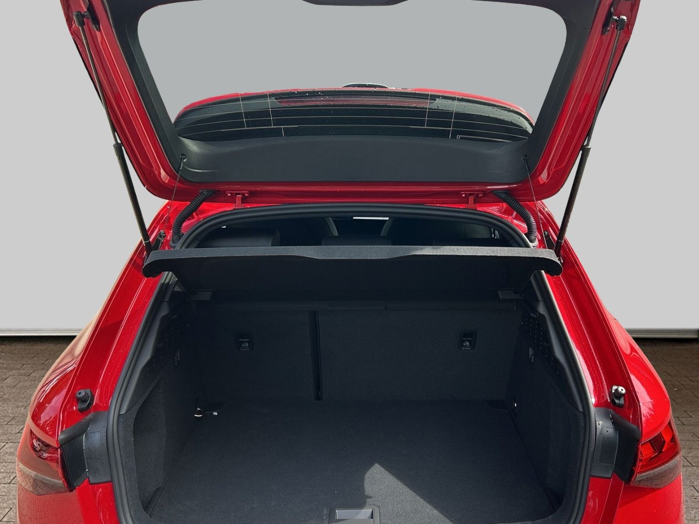 Fahrzeug 17 Fahrzeugabbildung Audi A3 Sportback 40 TFSI e S-LINE+PANO+NAVI+LEDER+VI