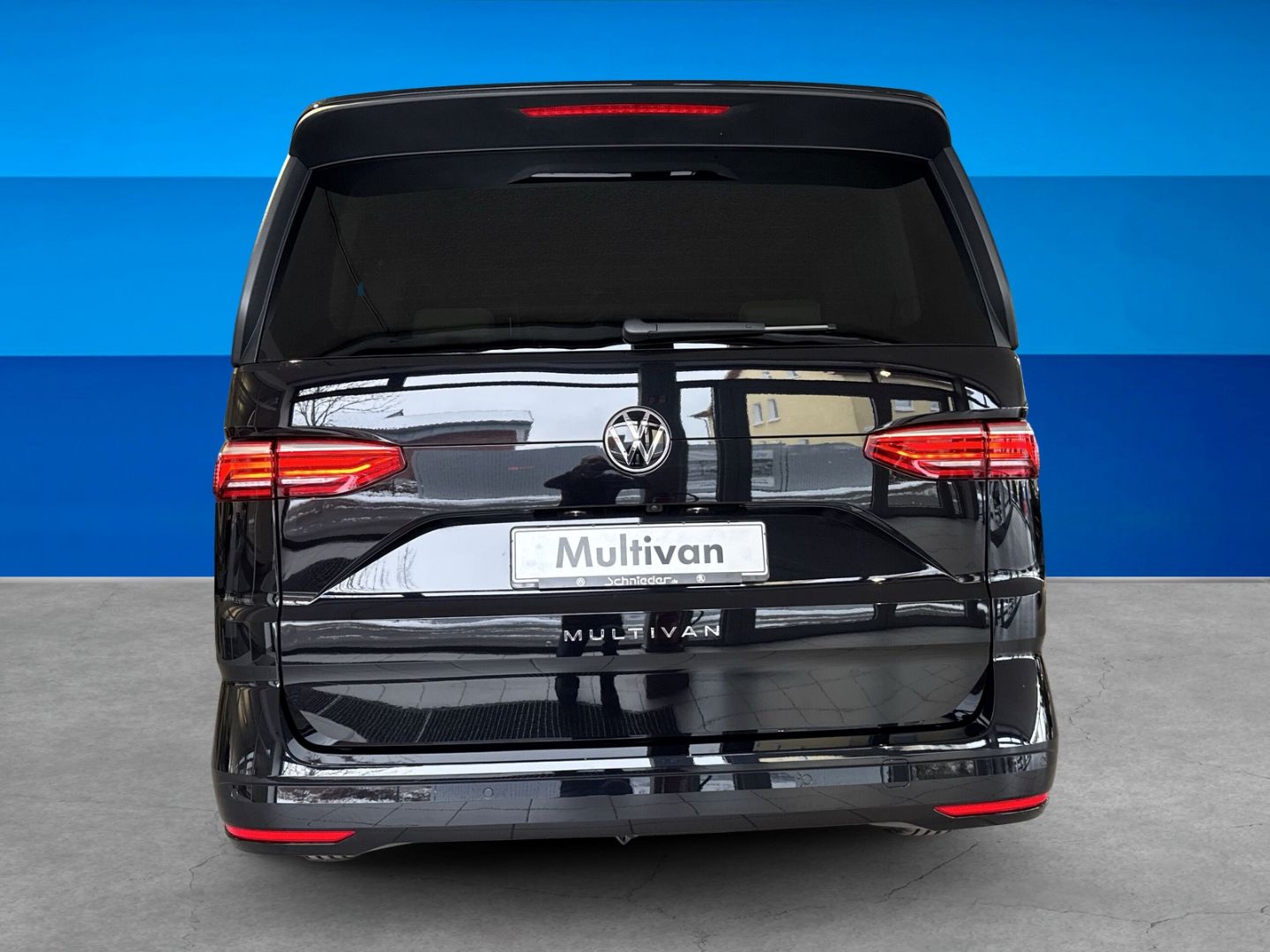 Fahrzeug 7 Fahrzeugabbildung Volkswagen T7 Multivan Life 2,0 l TDI 110 kW 7-Gang DSG LÜ