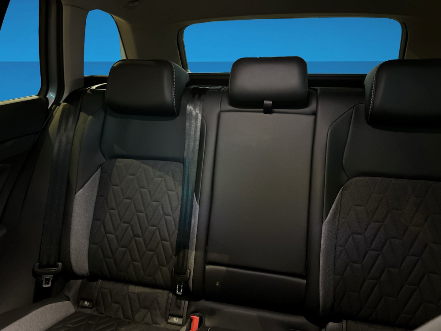 Fahrzeugabbildung Volkswagen Golf Variant Energy Life 2,0l TDI AHK +PAKET DIS