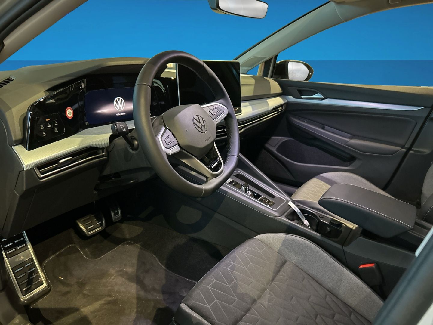 Fahrzeugabbildung Volkswagen Golf Variant Energy Life 2,0l TDI AHK +PAKET DIS