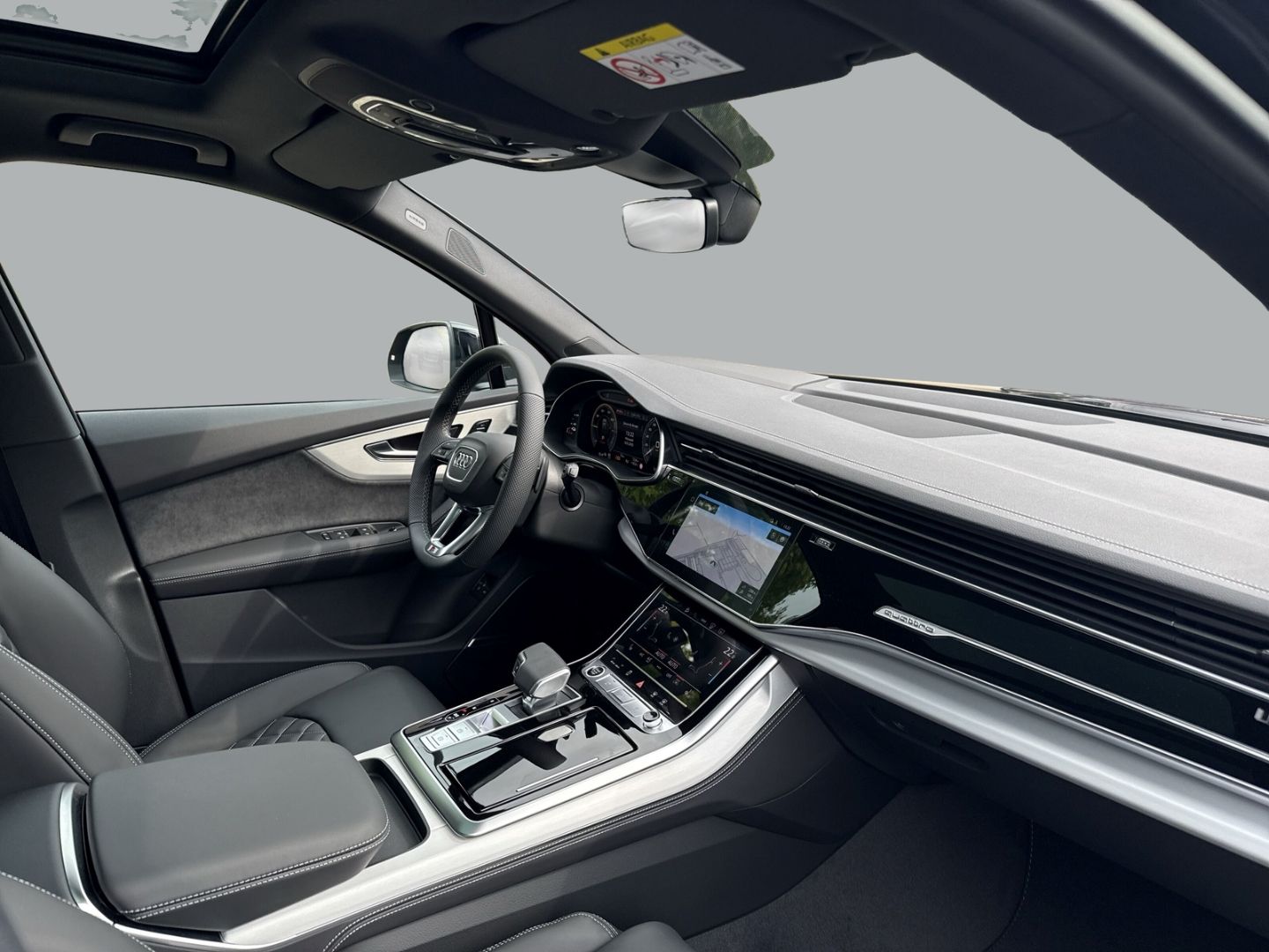 Fahrzeugabbildung Audi Q7 55 TFSI e quattro S-line+AHK+HUD+PANO+B&O+KAM