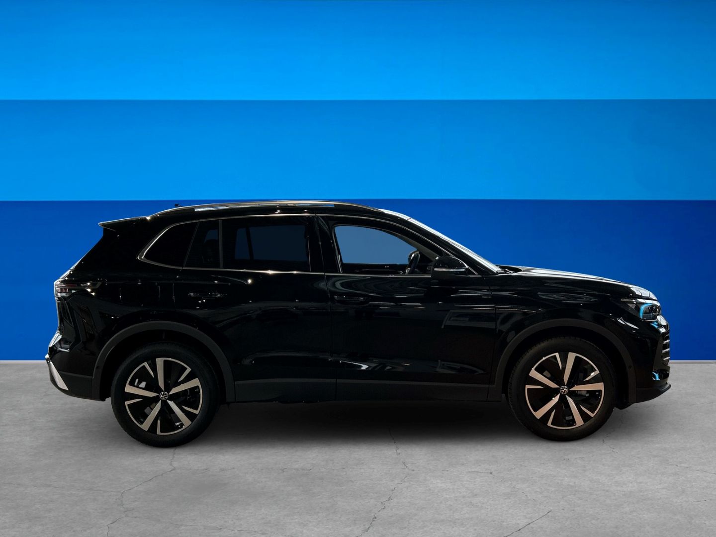 Fahrzeugabbildung Volkswagen Tiguan 1.5 Elegance 1,5l eTSI IQ.LIGHT IQ.DRIVE