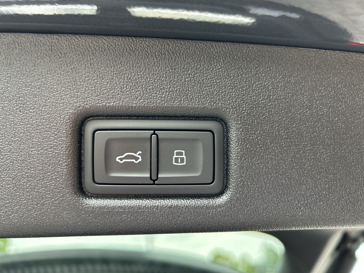 Fahrzeugabbildung Audi Q5 SUV EDITION 2,0TDI LED+LUFT+AHK+HUD+PARK-LENK