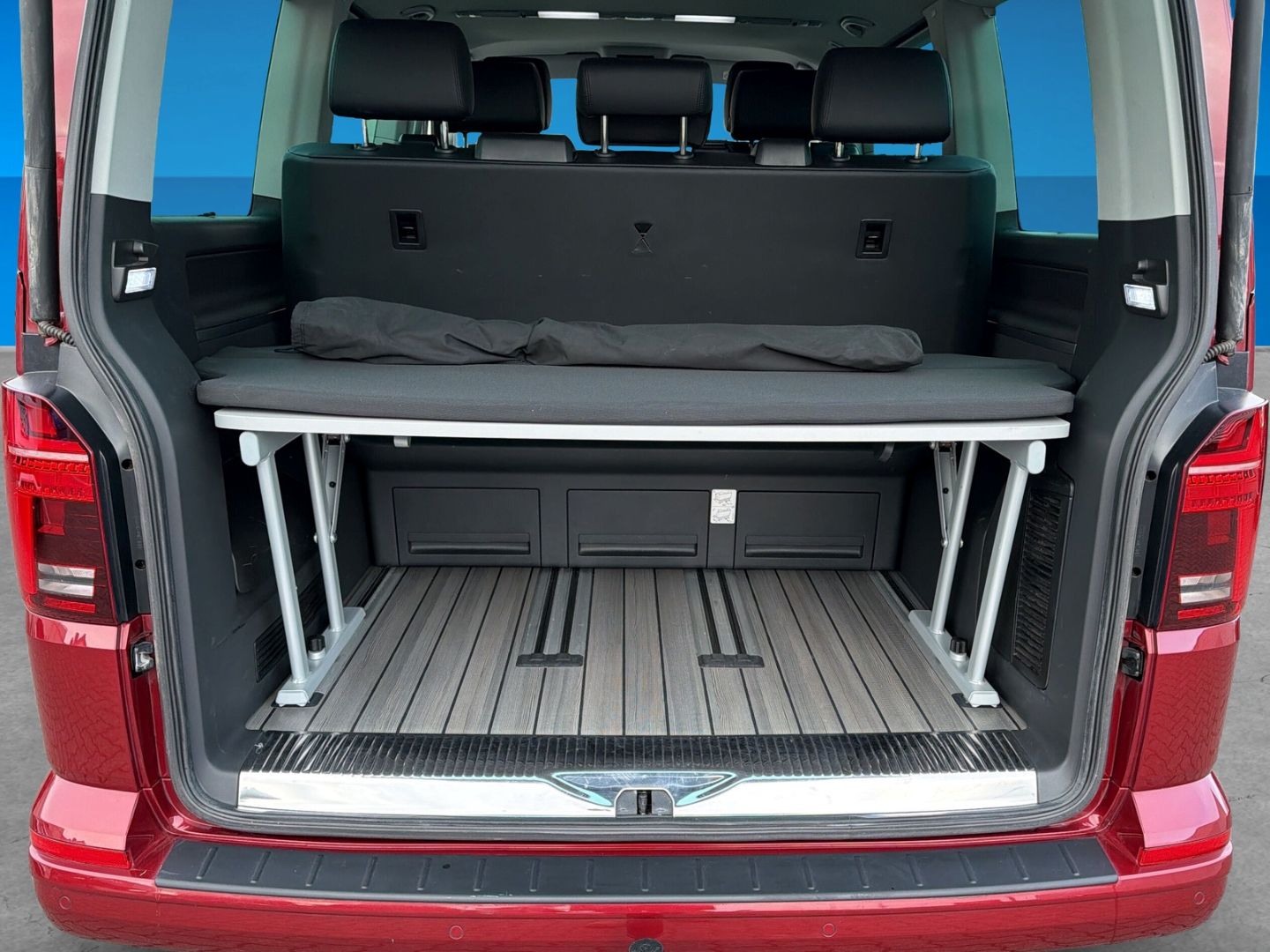 Fahrzeugabbildung Volkswagen T6.1 Multivan 2.0 TDI Generation Six 4MOTION