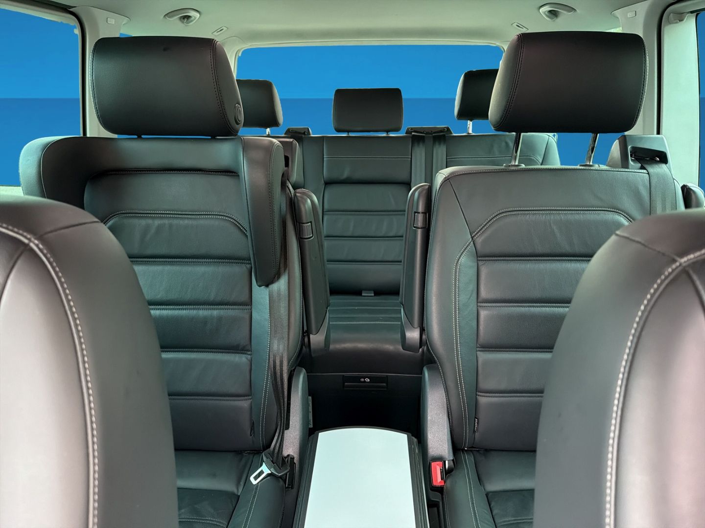 Fahrzeugabbildung Volkswagen T6.1 Multivan 2.0 TDI Generation Six 4MOTION