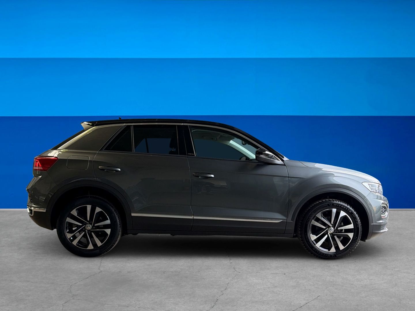 Fahrzeugabbildung Volkswagen T-Roc 1.5 TSI ACT United Rear View Navi Clima