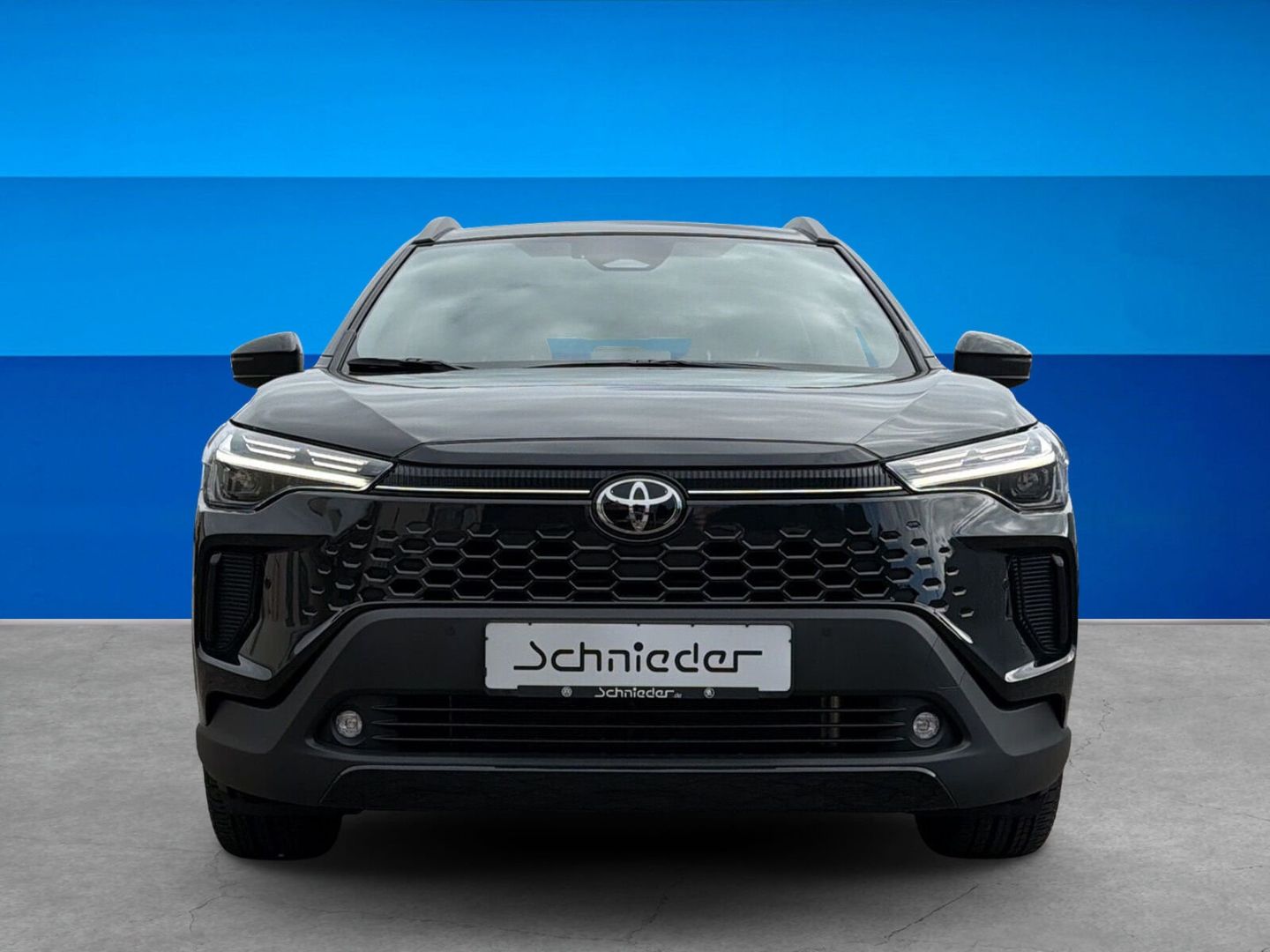 Fahrzeug 8 Fahrzeugabbildung Toyota Corolla Cross 2.0 Hybrid Teamplayer Deutschland - mit KI generiert/bearbeitet
