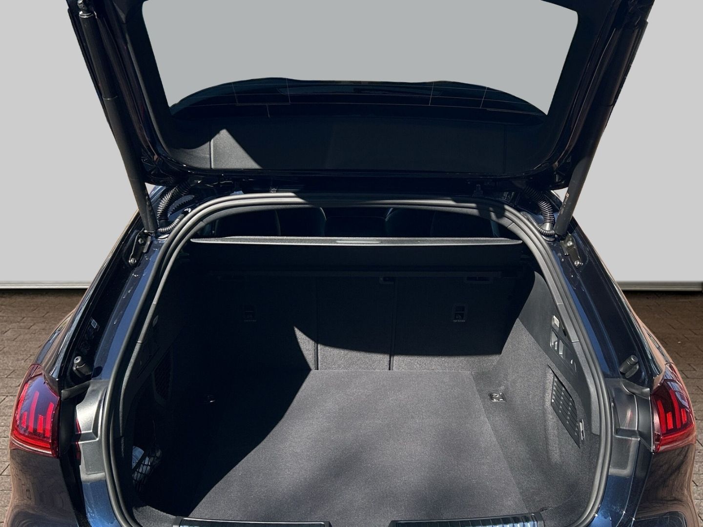 Fahrzeug 19 Fahrzeugabbildung Audi A5 AVANT TDI EDITION S-LINE+ LED+TECHPLUS+AHK+PD