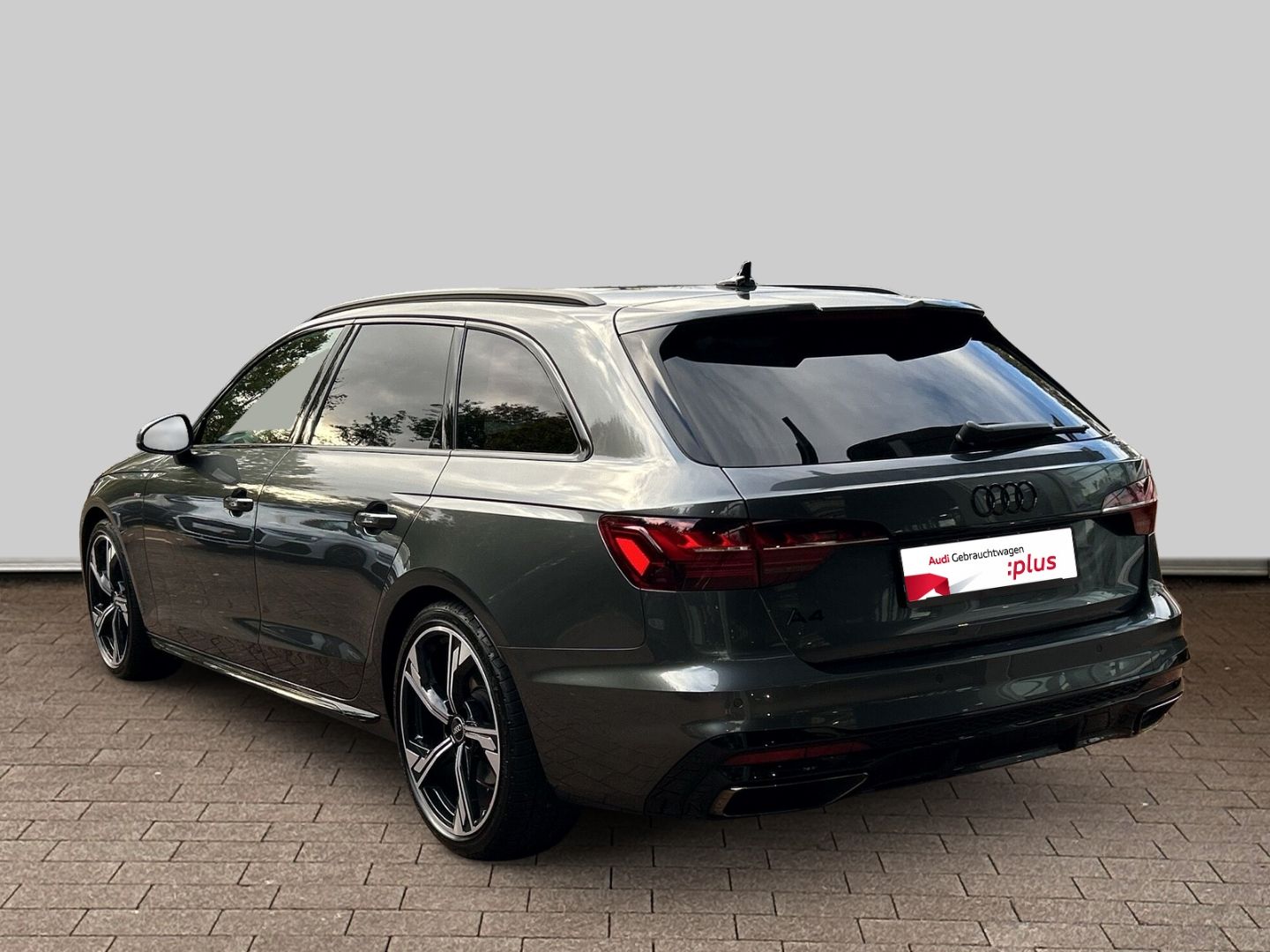 Fahrzeug 4 Fahrzeugabbildung Audi A4 Avant 35 TDI S-line+competetion+LED+KAMERA+NA