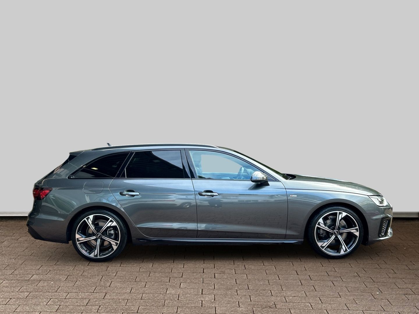 Fahrzeug 5 Fahrzeugabbildung Audi A4 Avant 35 TDI S-line+competetion+LED+KAMERA+NA