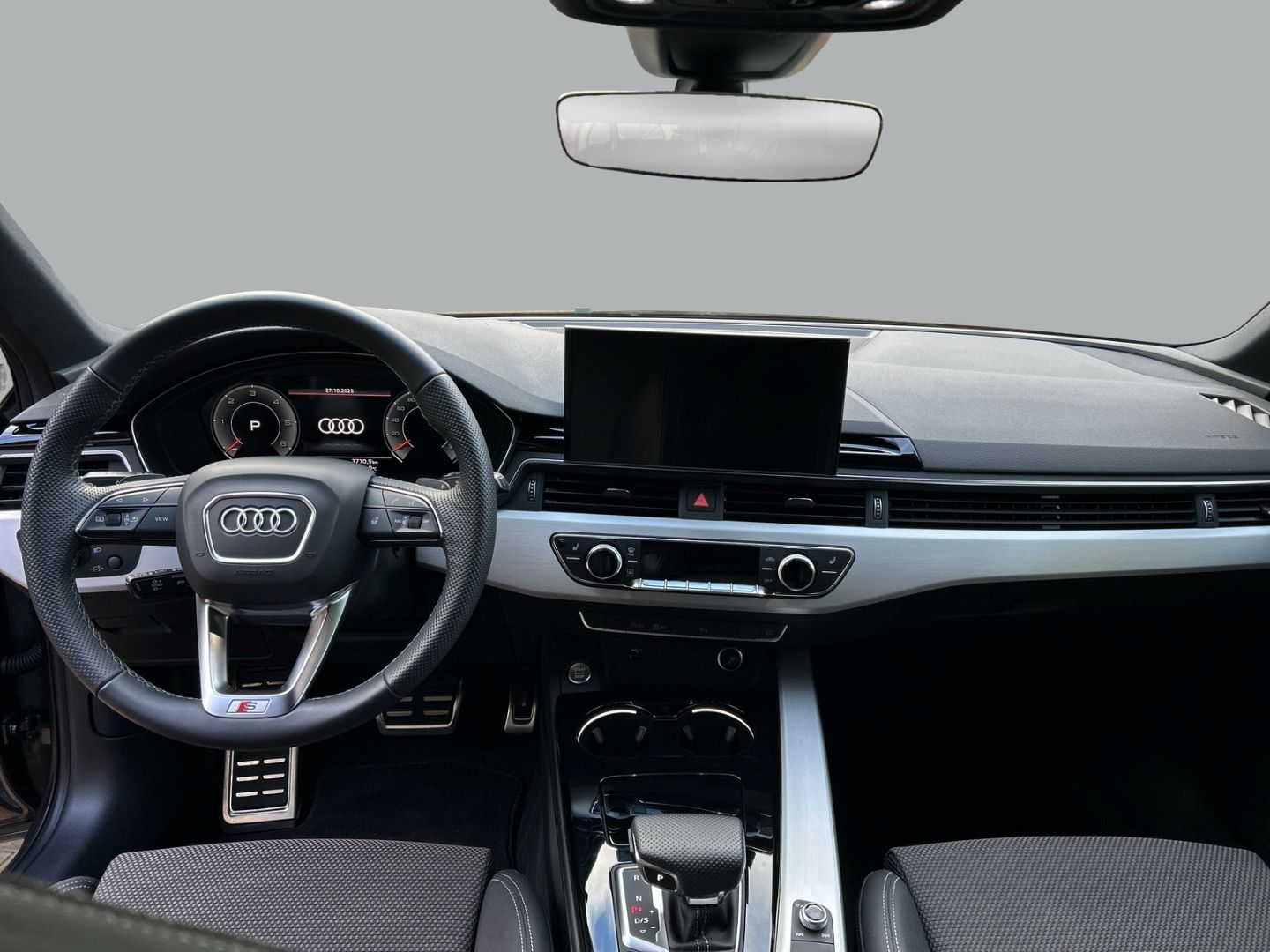 Fahrzeug 7 Fahrzeugabbildung Audi A4 Avant 35 TDI S-line+competetion+LED+KAMERA+NA