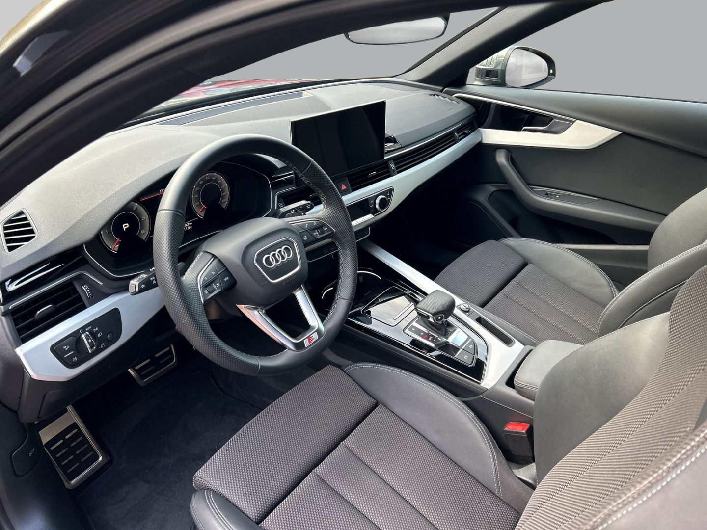 Fahrzeug 8 Fahrzeugabbildung Audi A4 Avant 35 TDI S-line+competetion+LED+KAMERA+NA