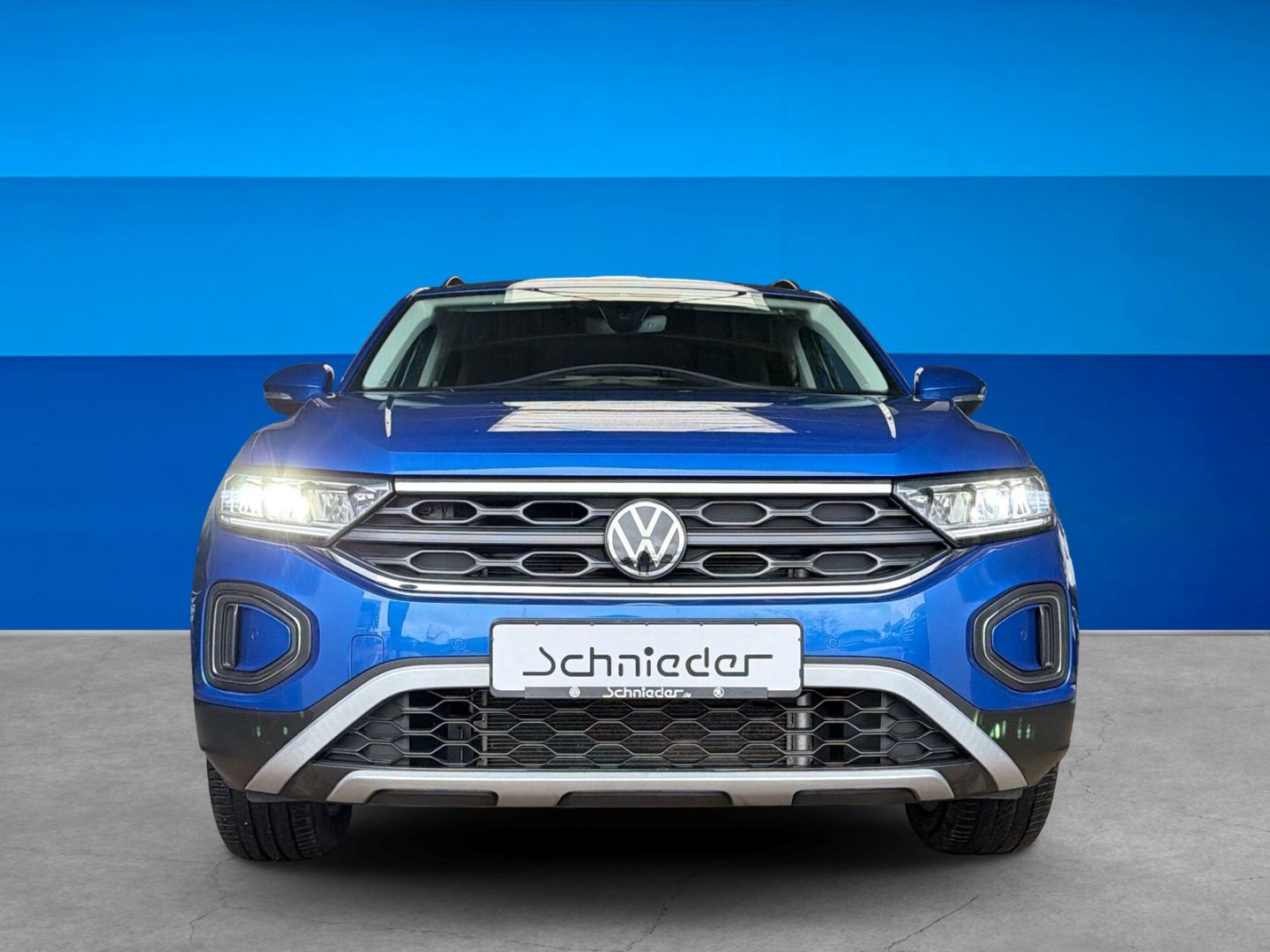 Fahrzeugabbildung Volkswagen T-Roc 1.0 TSI Life  Climatronic Navi Rear View