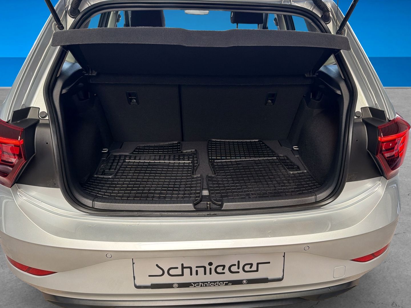 Fahrzeugabbildung Volkswagen Polo 1.0 TSI Life Klima Navi Einparkhilfe