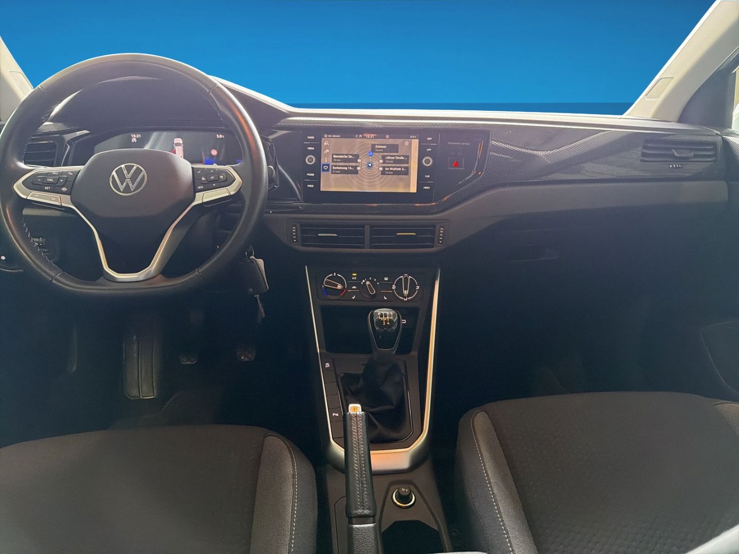 Fahrzeugabbildung Volkswagen Polo 1.0 TSI Life Klima Navi Einparkhilfe