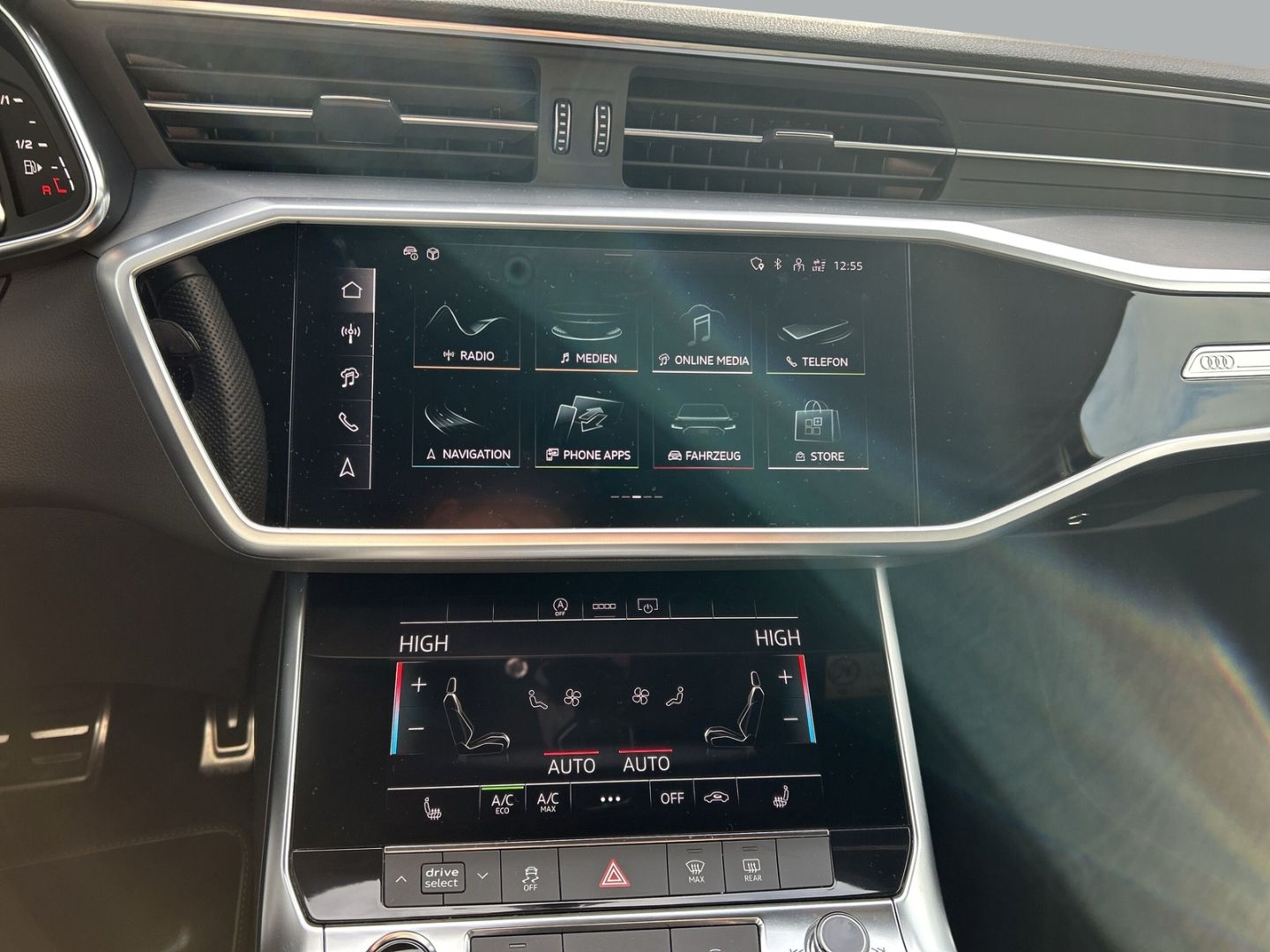 Fahrzeug 12 Fahrzeugabbildung Audi A6 Avant 40 TDI S-Line PANO+NAVI+LEDER+LED+ACC+K
