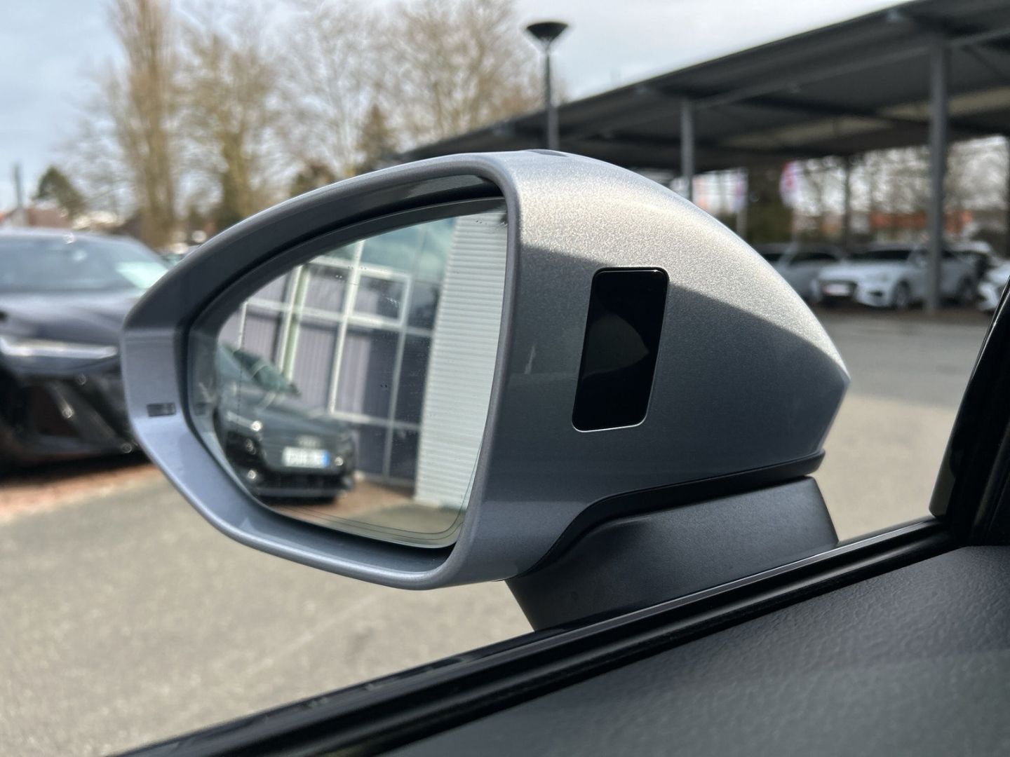 Fahrzeug 22 Fahrzeugabbildung Audi A6 Avant 40 TDI S-Line PANO+NAVI+LEDER+LED+ACC+K