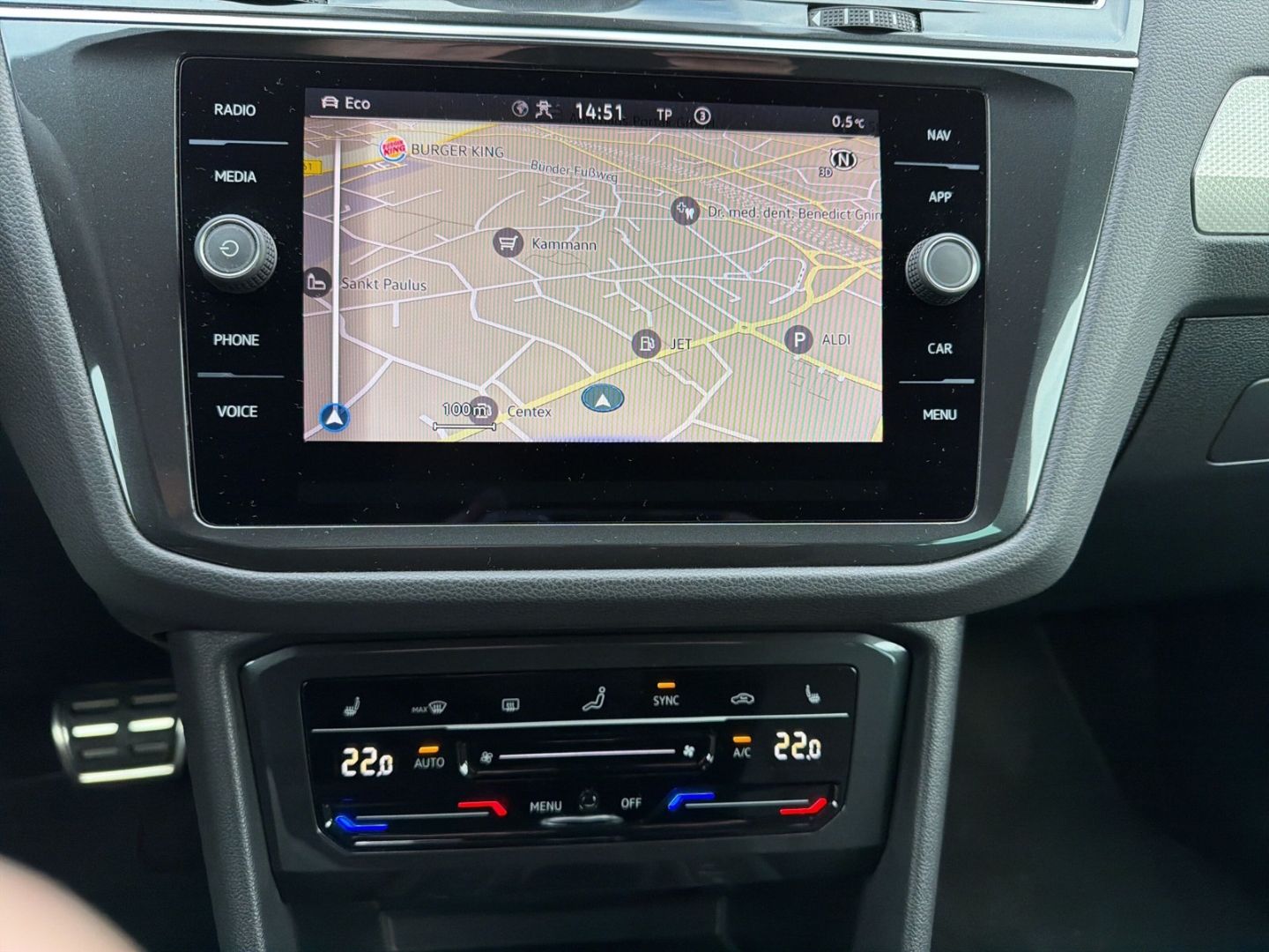 Fahrzeugabbildung Volkswagen Tiguan 2.0 TDI Move Rear View AHK Matrix-LED