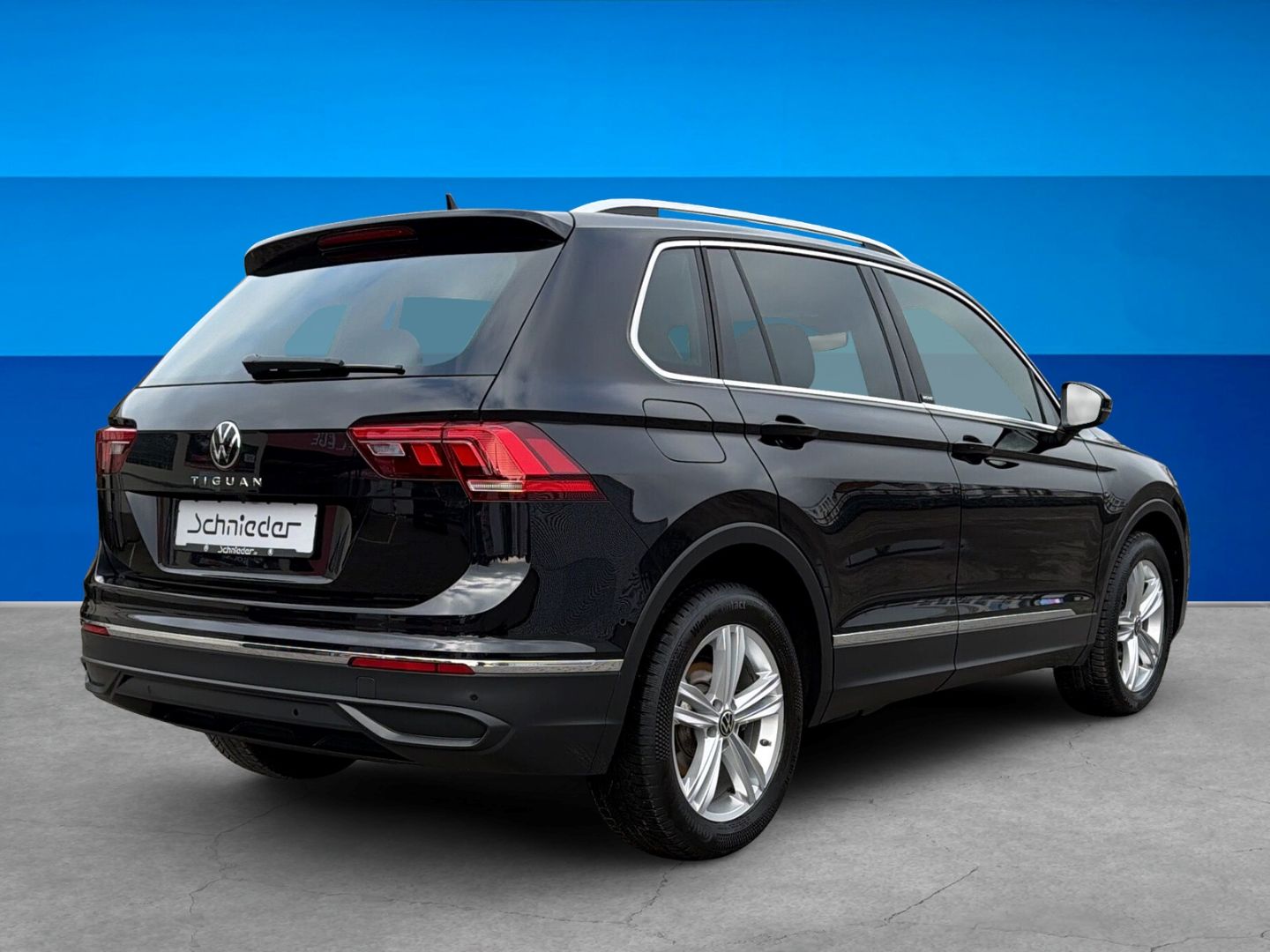 Fahrzeugabbildung Volkswagen Tiguan 2.0 TDI Move Rear View AHK Matrix-LED