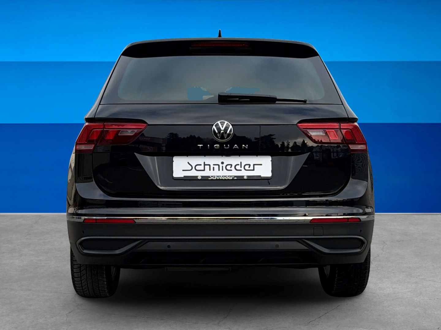 Fahrzeugabbildung Volkswagen Tiguan 2.0 TDI Move Rear View AHK Matrix-LED