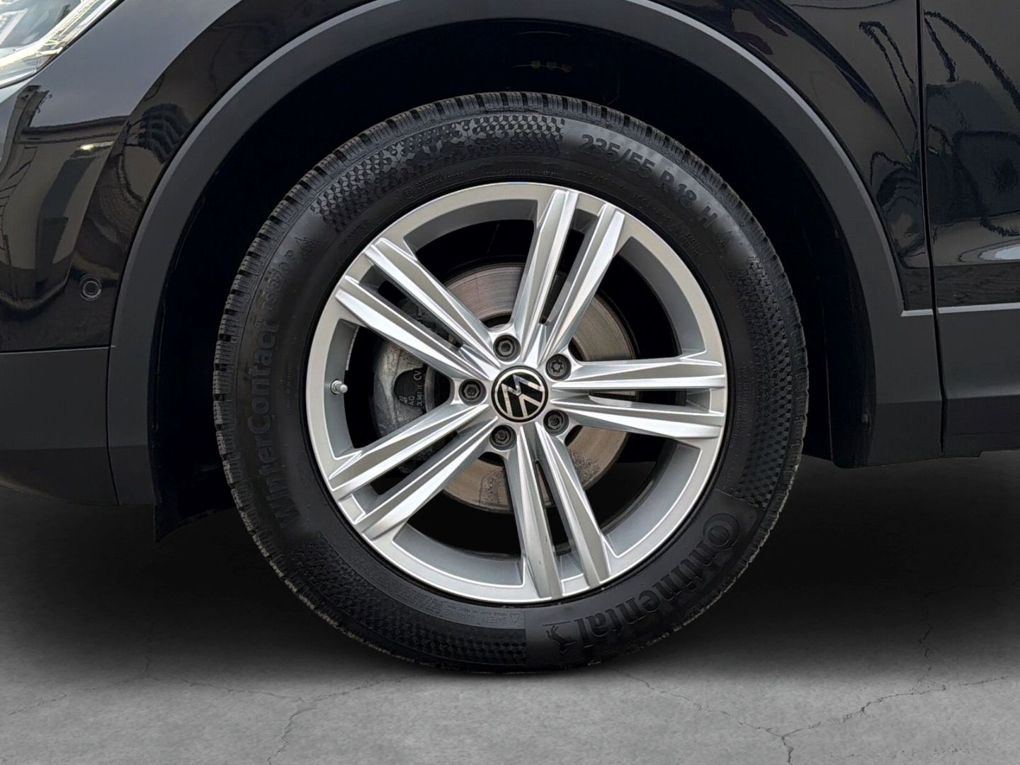 Fahrzeugabbildung Volkswagen Tiguan 2.0 TDI Move Rear View AHK Matrix-LED