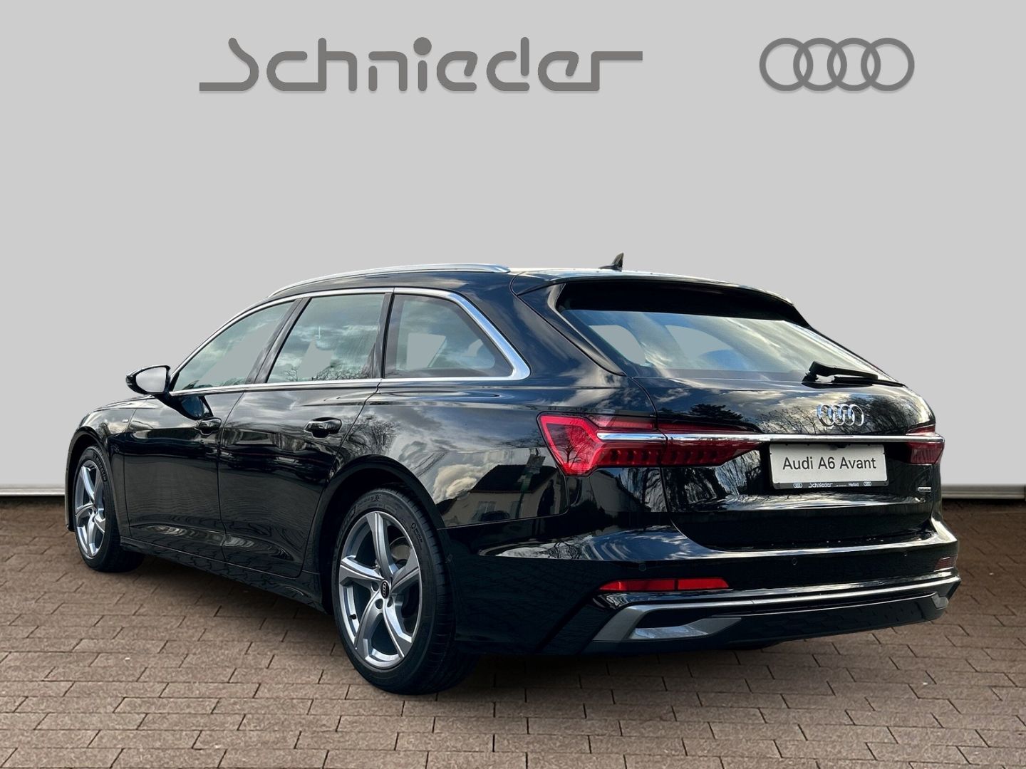 Fahrzeugabbildung Audi A6 Avant 40 TDI S-LINE AHK+NAVI+LEDER+360*KAMERA