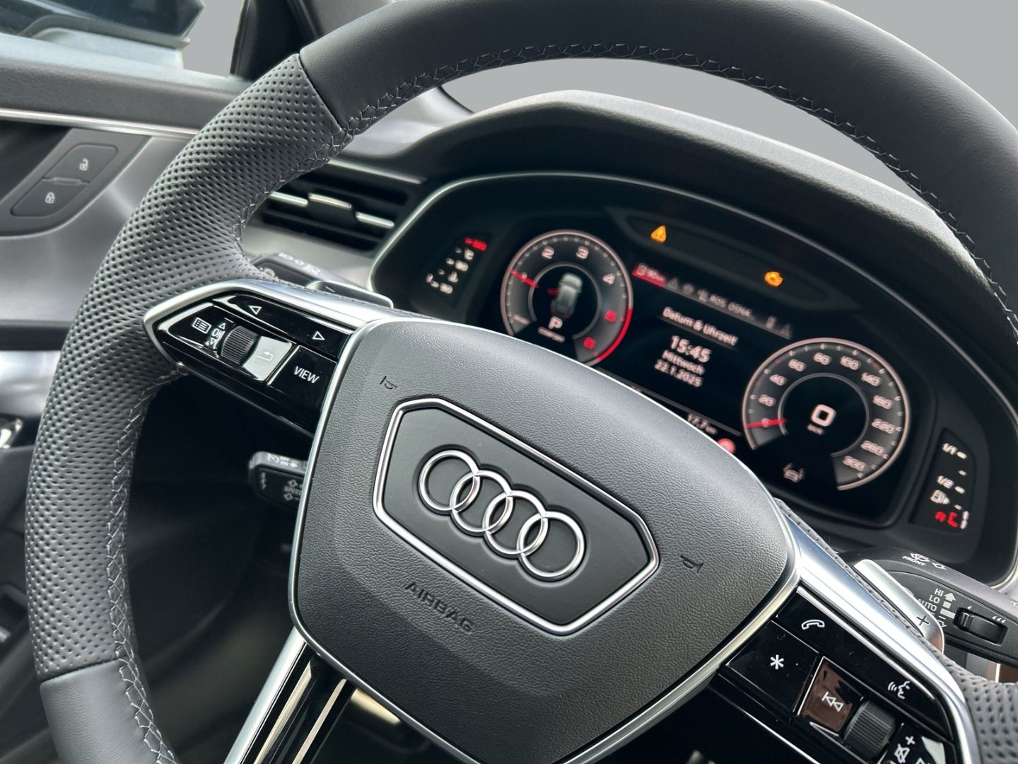 Fahrzeugabbildung Audi A6 Avant 40 TDI S-line AHK+NAVI+LEDER+360*KAMERA