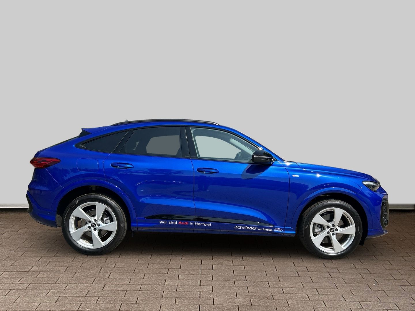 Fahrzeugabbildung Audi Q5 Sportback TDI quattro NAVI+LEDER+LED