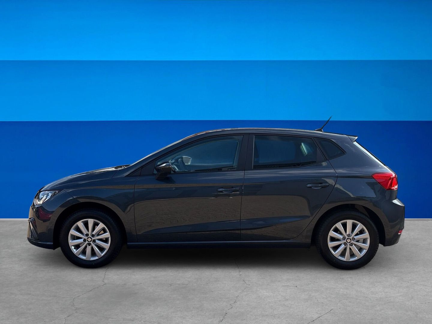 Fahrzeug 4 Fahrzeugabbildung SEAT Ibiza 1.0 TSI Style SHZ PDC CAM Klima AT - mit KI generiert/bearbeitet