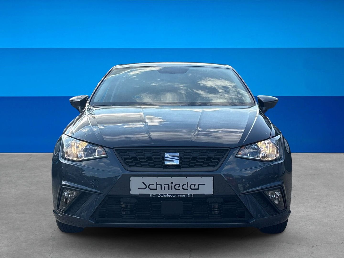 Fahrzeug 8 Fahrzeugabbildung SEAT Ibiza 1.0 TSI Style SHZ PDC CAM Klima AT - mit KI generiert/bearbeitet