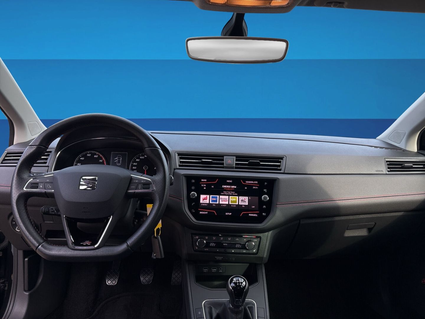 Fahrzeug 14 Fahrzeugabbildung SEAT Ibiza 1.0 TSI NAVI BEATS SHZ PDC FR - mit KI generiert/bearbeitet