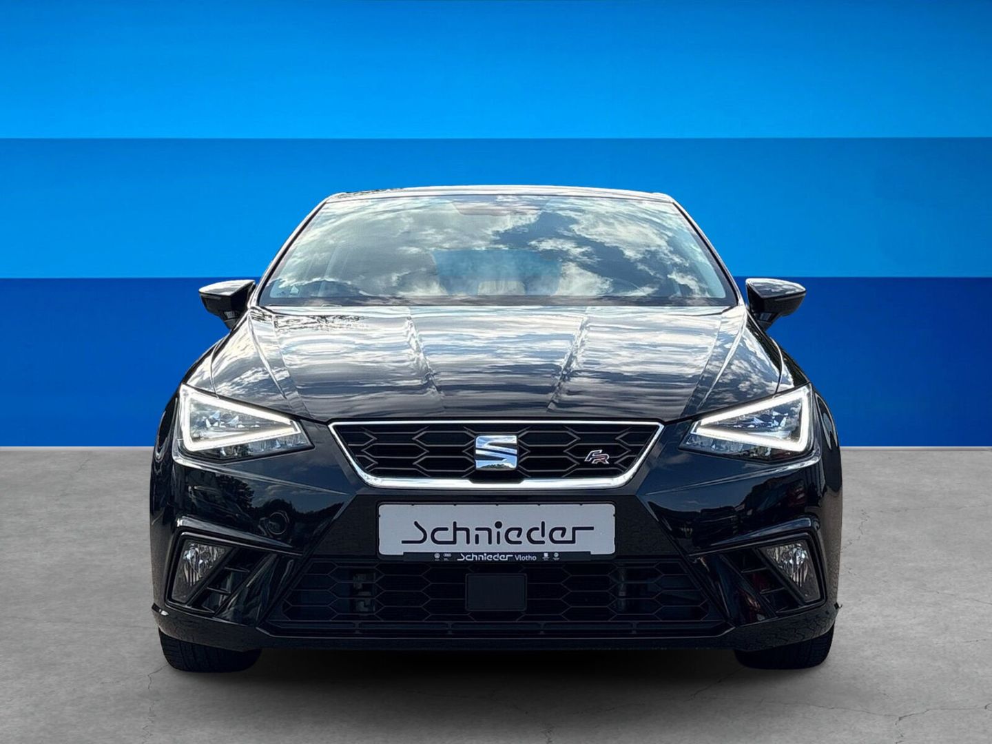 Fahrzeug 8 Fahrzeugabbildung SEAT Ibiza 1.0 TSI NAVI BEATS SHZ PDC FR - mit KI generiert/bearbeitet