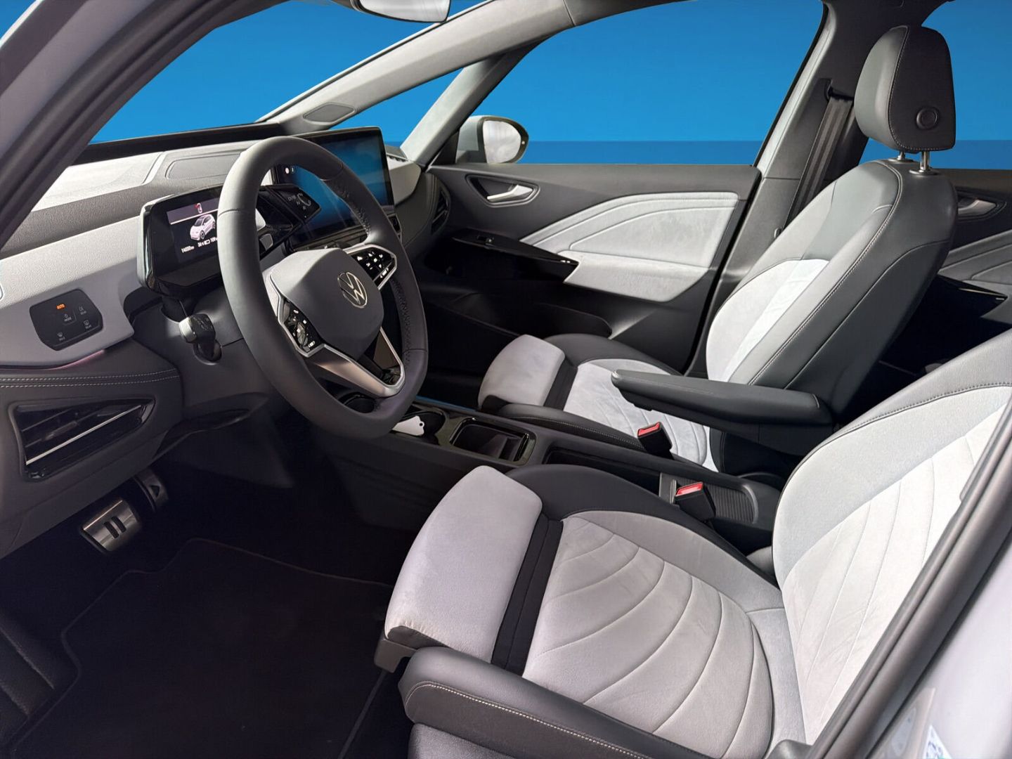 Fahrzeug 12 Fahrzeugabbildung Volkswagen ID.3 Pro Move 150 kW Rear View Navi LED Clima - mit KI generiert/bearbeitet