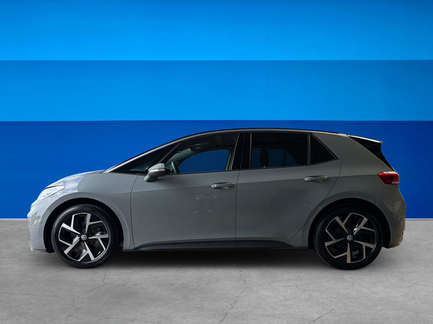 Fahrzeug 4 Fahrzeugabbildung Volkswagen ID.3 Pro Move 150 kW Rear View Navi LED Clima - mit KI generiert/bearbeitet