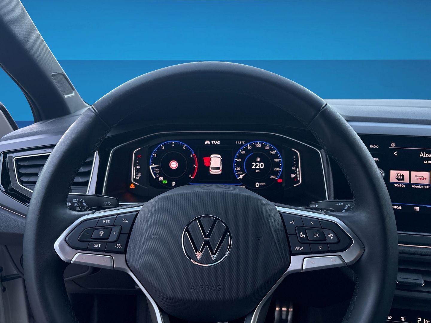 Fahrzeugabbildung Volkswagen Polo R-Line 1.0 TSI CarPlay Cam IQ-Light PDC vo+