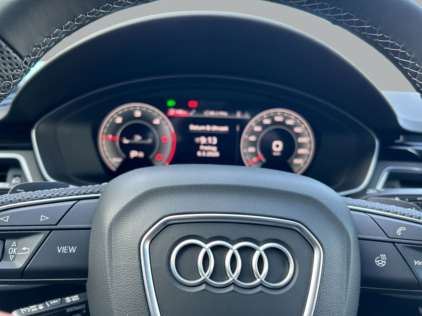 Fahrzeugabbildung Audi A4 Avant 35 TDI S Line COMPETiTION+LED+KAMERA+NA