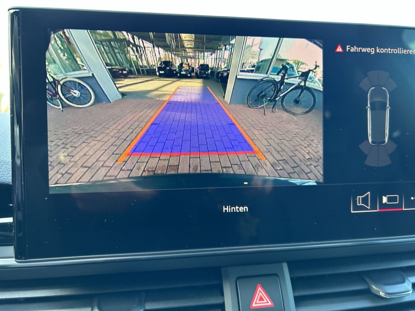 Fahrzeugabbildung Audi A4 Avant 35 TDI S Line COMPETiTION+LED+KAMERA+NA