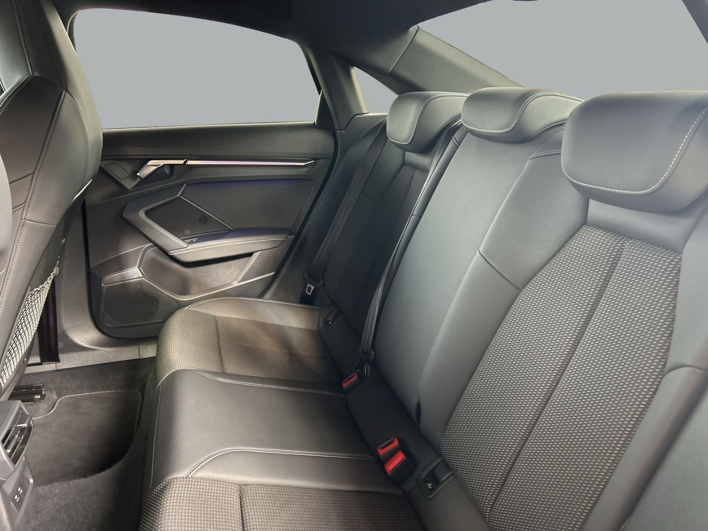 Fahrzeugabbildung Audi S3 Limousine 2.0 TFSI MATRIX-LED+B&O+KAMERA+NAVI