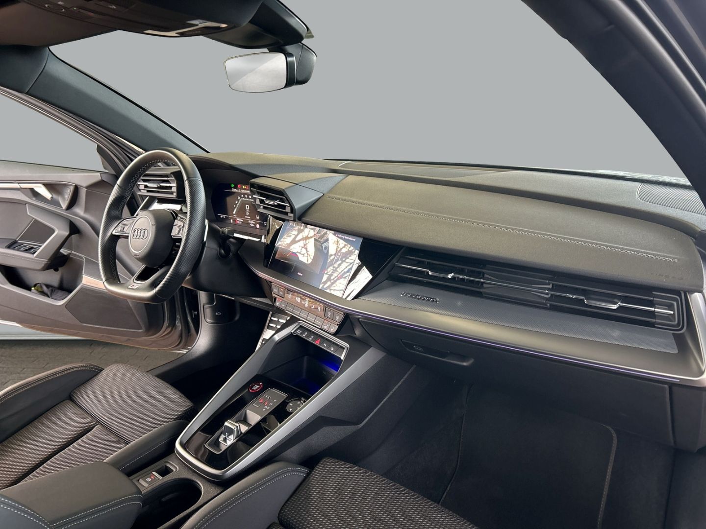 Fahrzeugabbildung Audi S3 Limousine 2.0 TFSI MATRIX-LED+B&O+KAMERA+NAVI