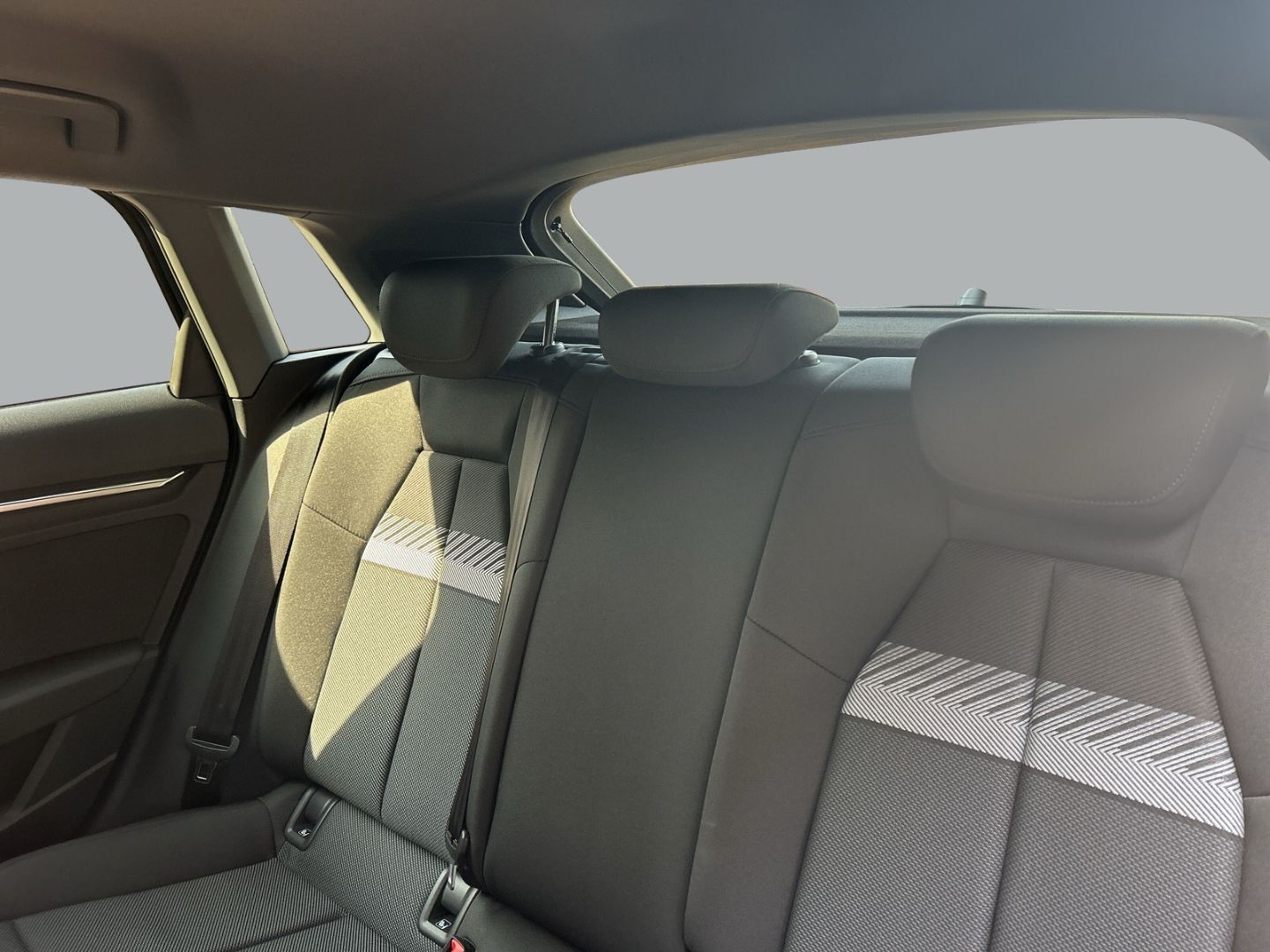 Fahrzeugabbildung Audi A3 Sportback 30 TFSI S-tronic NAVI+LED+ACC+KAMER