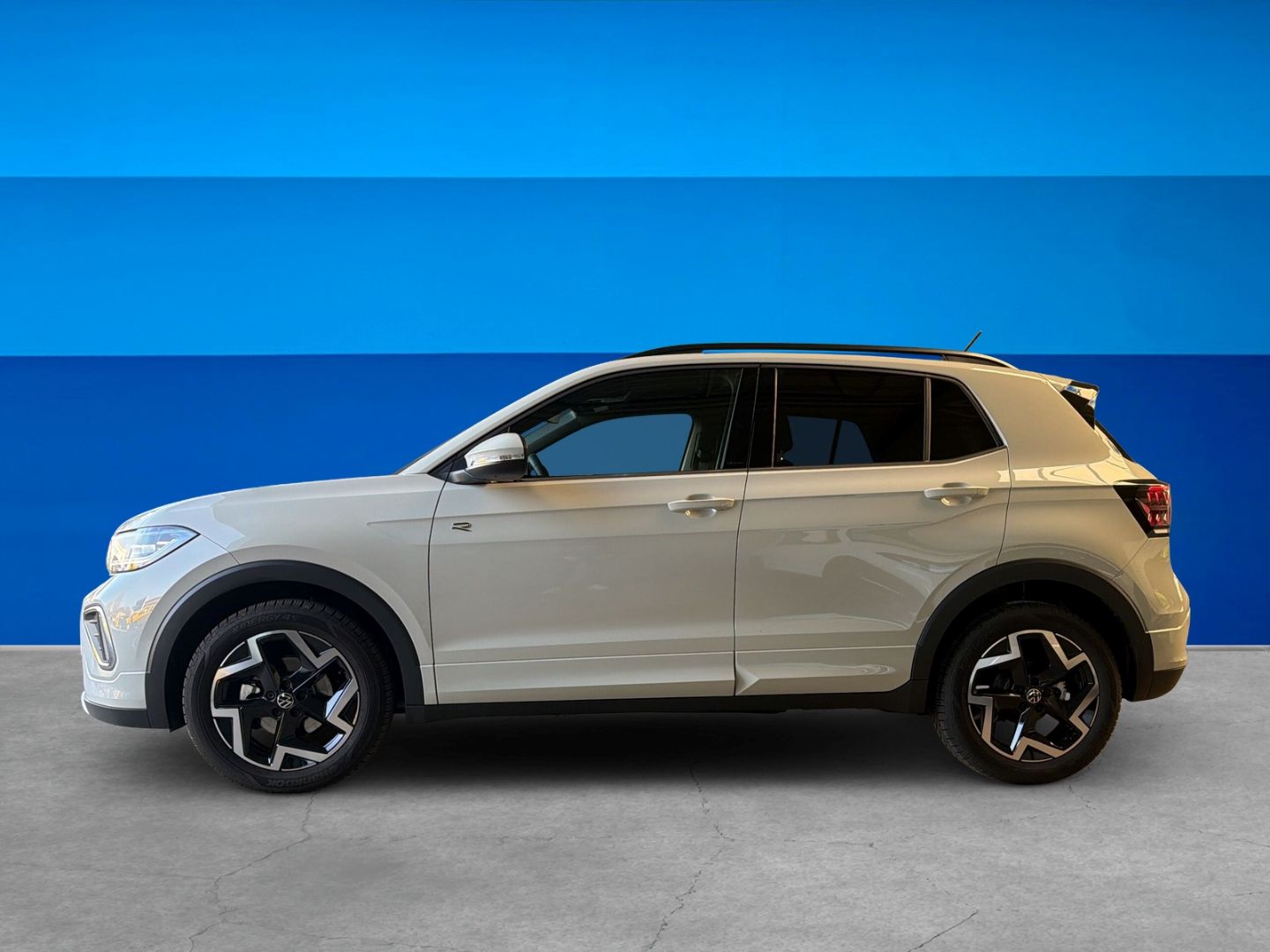 Fahrzeugabbildung Volkswagen T-Cross 1.0 TSI R-Line Rear View AHK LED-Matrix