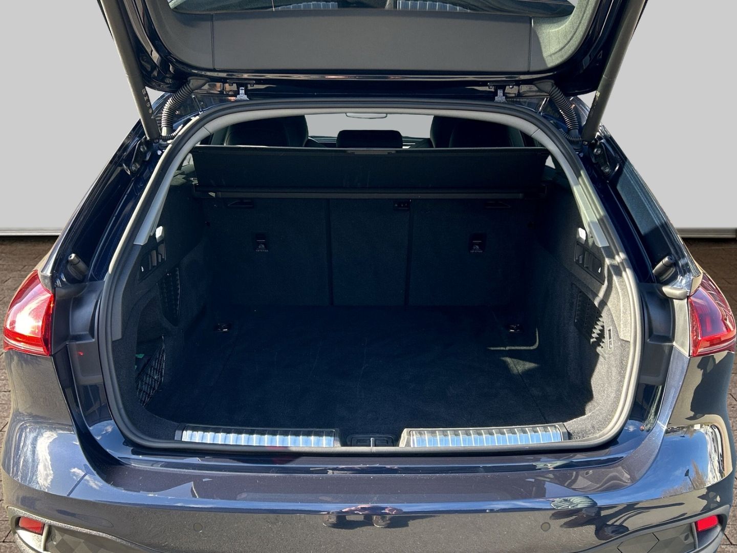 Fahrzeugabbildung Audi A5 Avant TFSI quattro AHK+NAVI+LEDER+LED+ACC+KAM